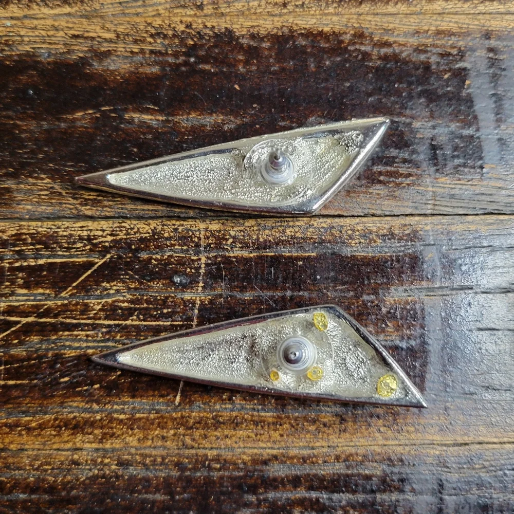 vintage 80s bright beaded silver earrings